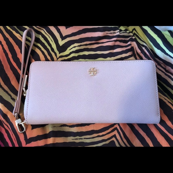 Tory Burch wristlet New with tag - Picture 1 of 3